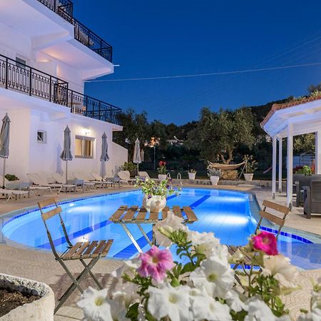 Denise Studios And Apartments Argassi Bagian luar foto