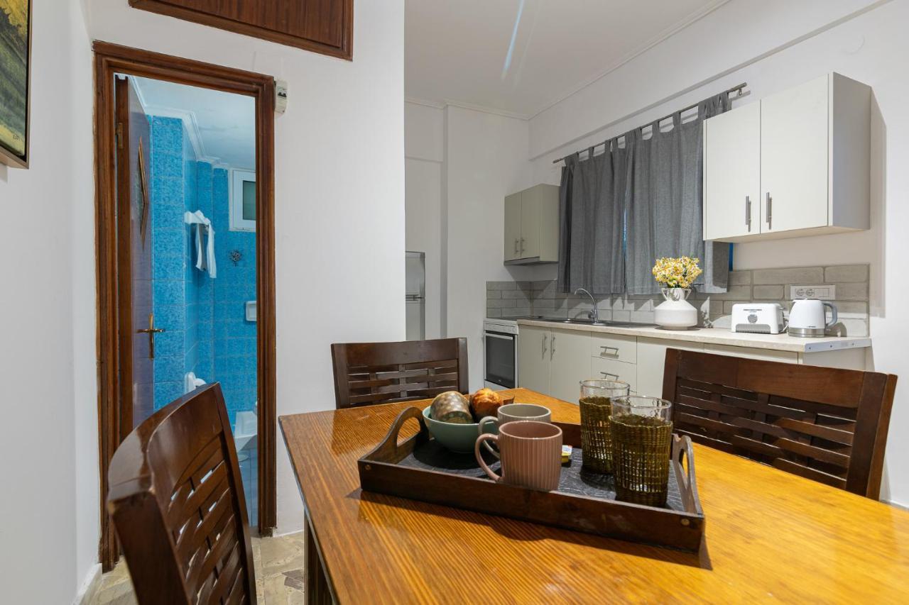 Denise Studios And Apartments Argassi Bagian luar foto