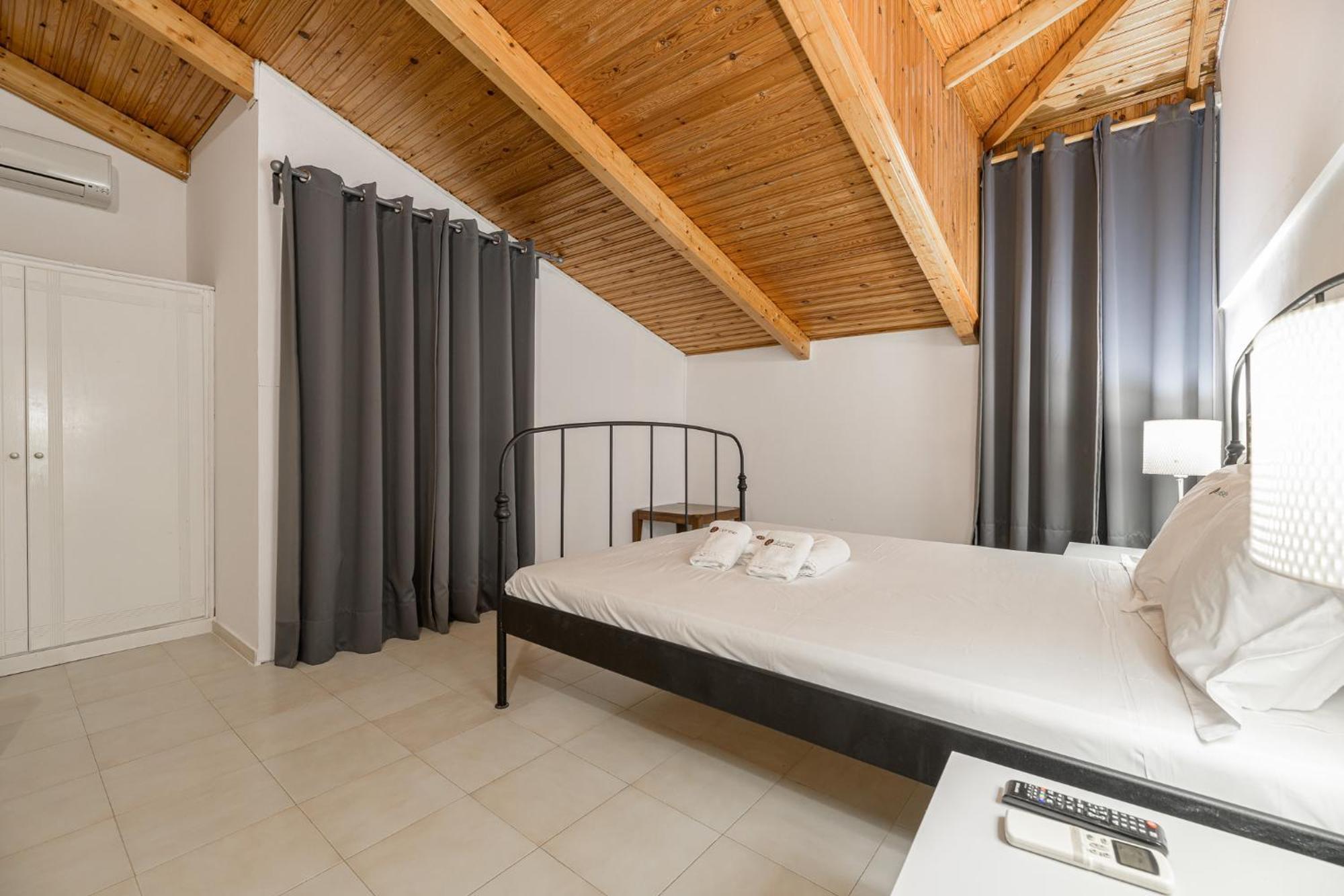 Denise Studios And Apartments Argassi Bagian luar foto