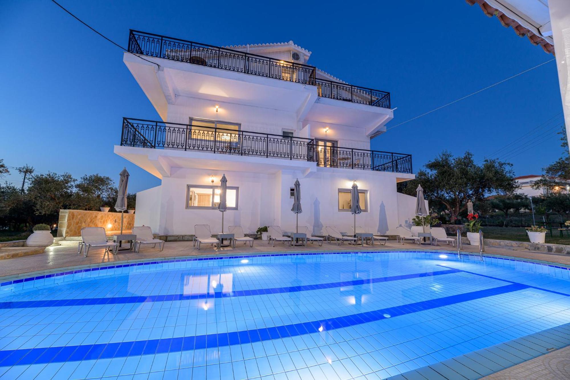 Denise Studios And Apartments Argassi Bagian luar foto