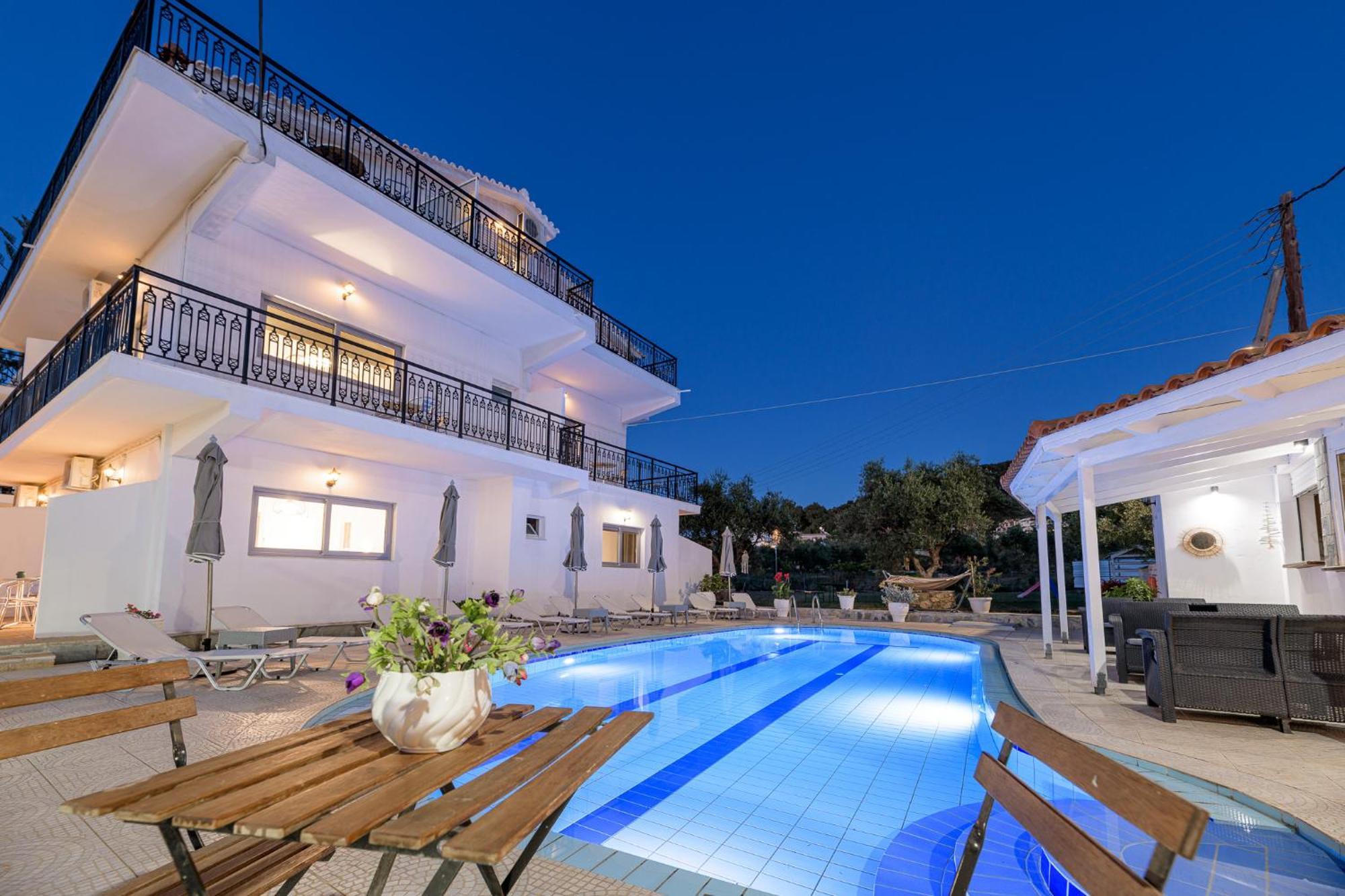 Denise Studios And Apartments Argassi Bagian luar foto